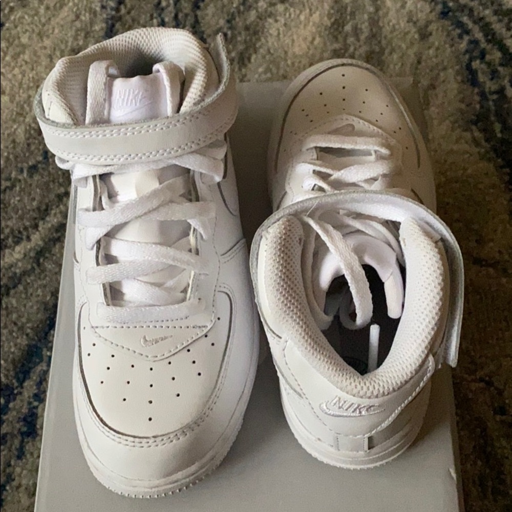 Nike Air Force 1 White Mid Size 10C - Picture 2 of 4